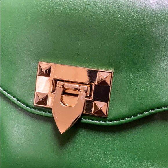 🌹SALE🌹Gorgeous Green Bag. Firm - Picture 7 of 11